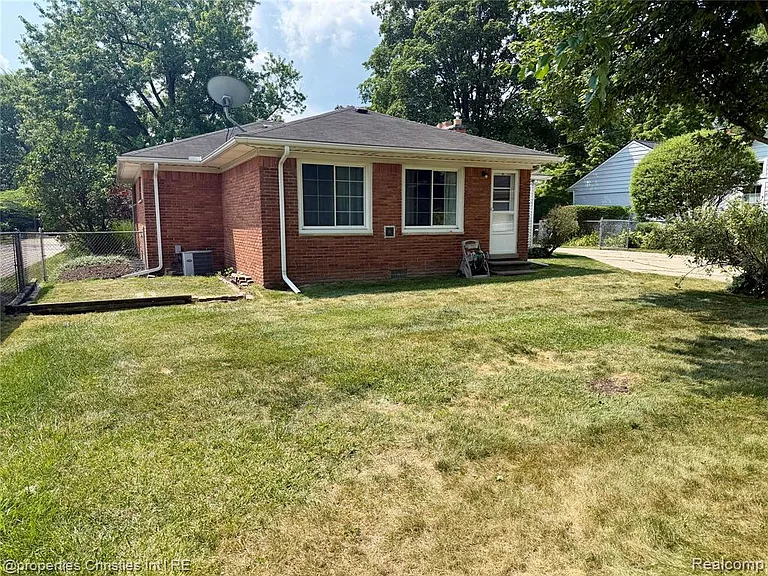 16982 Dunblaine Ave — Photo 28