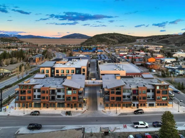 37 W 4th St #303E, Silverthorne, CO 80498