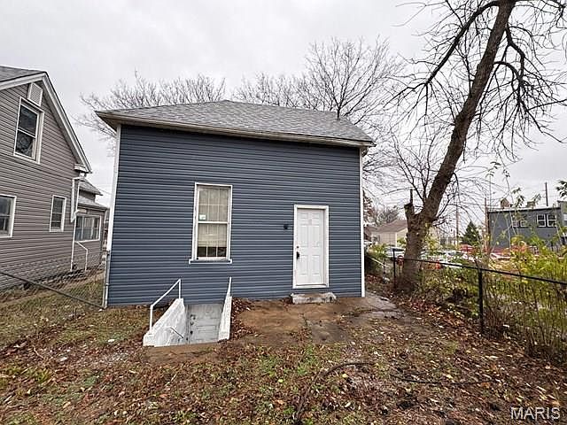 1st image of 104 Horn Ave