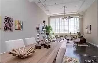 1st image of 4100 Laclede Ave APT 213