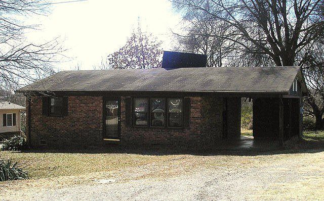 1st image of 2343 2nd St