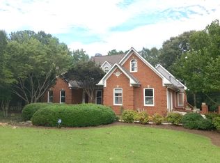 390 Millstone Cir, Athens, GA 30605