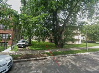 8736 S Dauphin Ave, Chicago, IL 60619