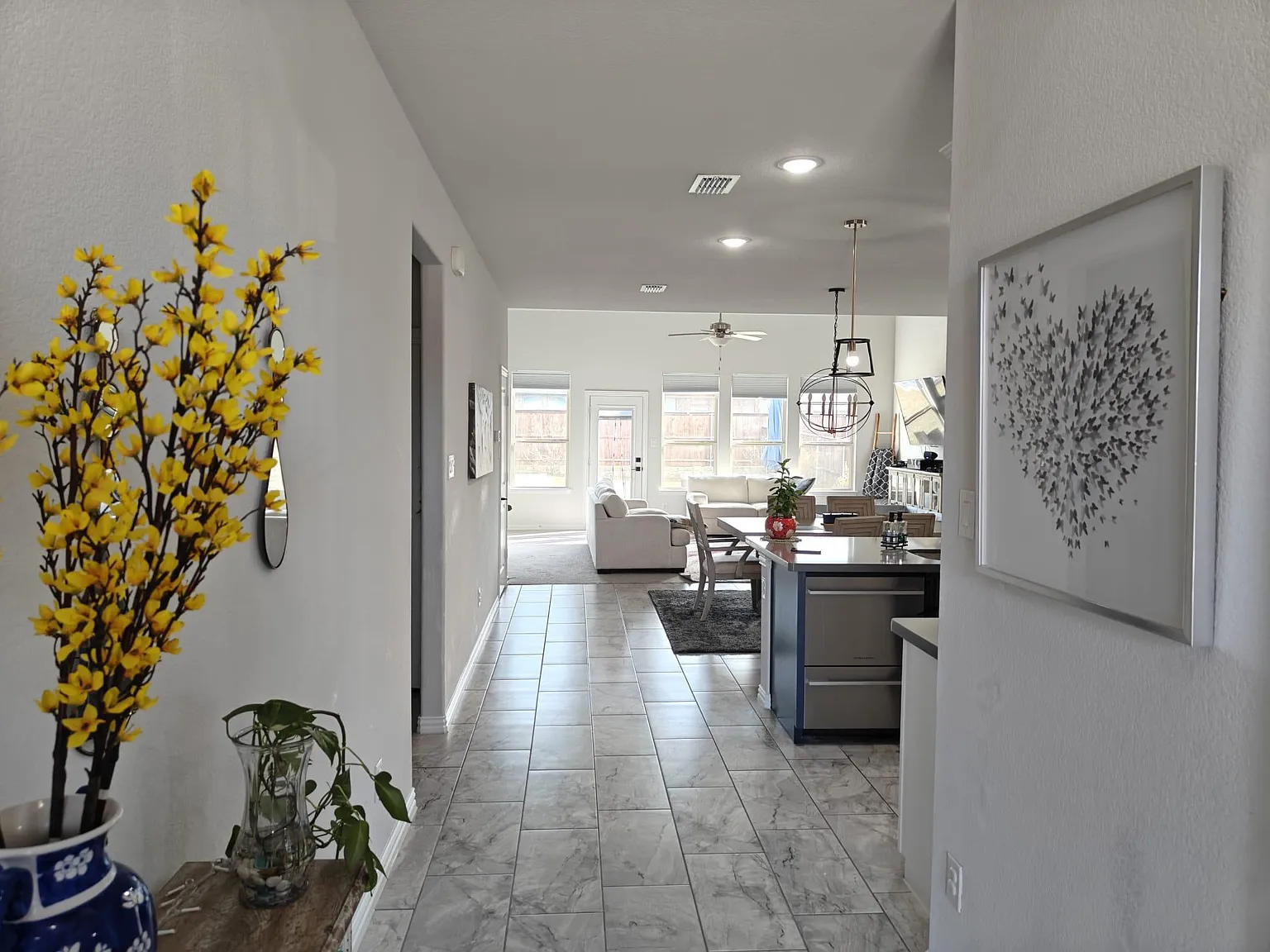4 bed, 3210 sqft, $3,000 — Photo 4