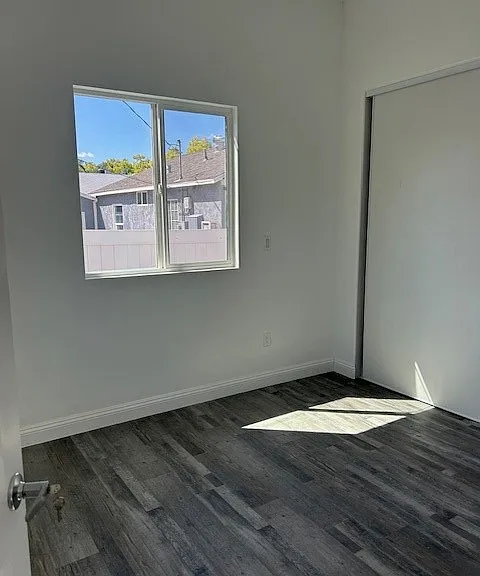 8214 Murietta Ave — Photo 7