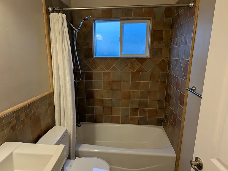 913 Pleasant Hill Rd — Photo 15