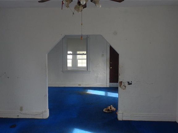 3rd image of 421 27th Estate St