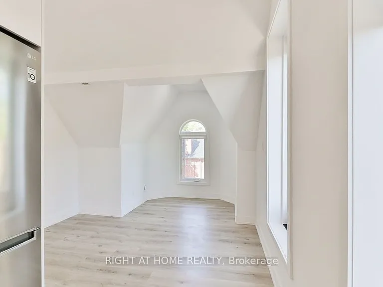 45 Brock Ave #3 — Photo 6