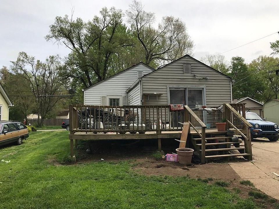 2nd image of 6918 N Crittenden Ave
