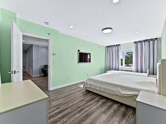 5th image of 2910 Nostrand Ave #3C