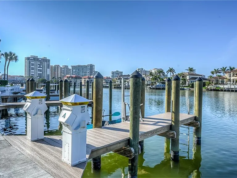 355 Park Shore Dr #1-114 — Photo 30