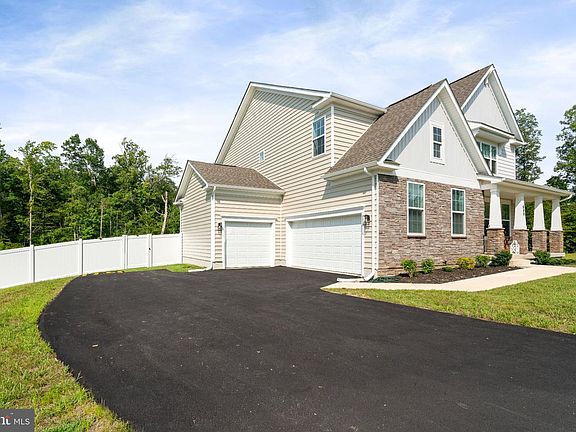 2nd image of 808 Long Meadow Dr