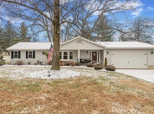 810 Strecker Rd, Chesterfield, MO 63005