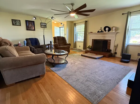 416 Blane Dr, Hopkinsville, KY 42240