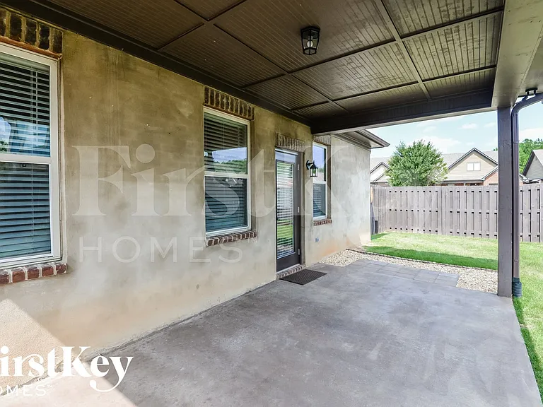 3591 Grand Central Ave — Photo 14