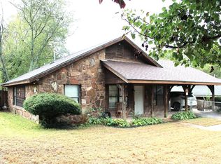 507 W 5th St, Broken Bow, OK 74728