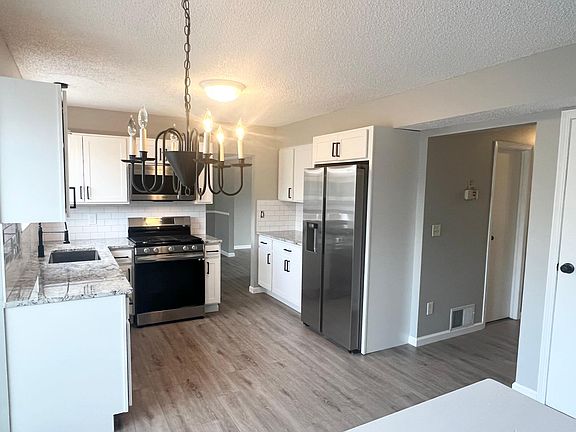 4th image of 2991 Phoenix Ave
