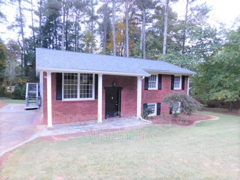 1914 Holly Springs Rd NE