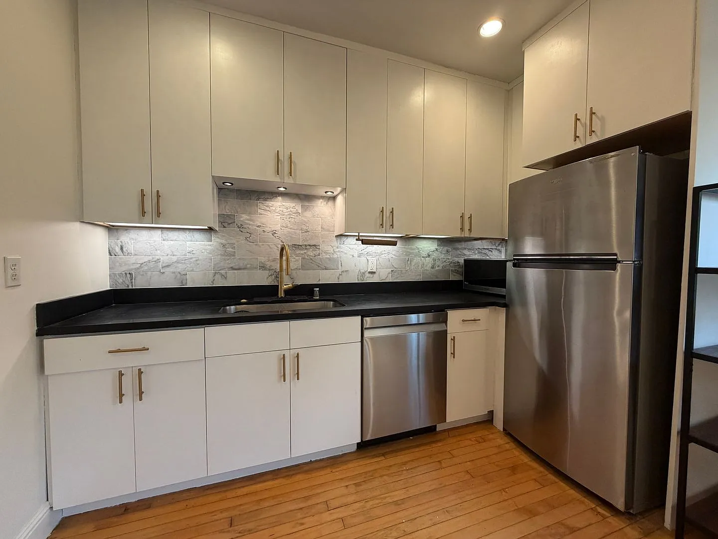 Home with Vintage Character in Noe Valley do not last!! — Photo 2