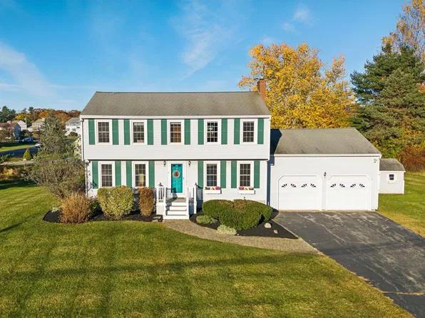 9 Flint Rock Drive, York, ME 03909