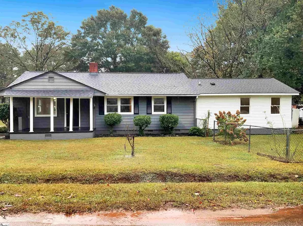 19 Milton Dr, Greenville, SC 29605