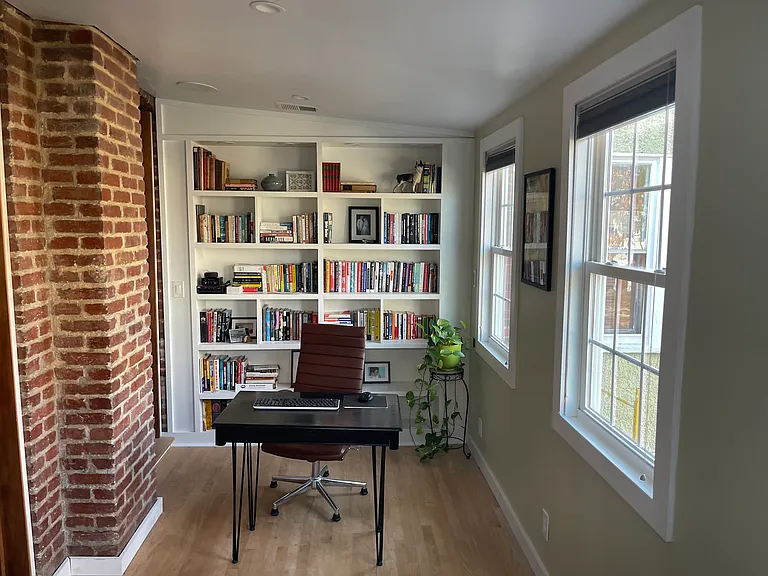 1313 Quincy St NW — Photo 16