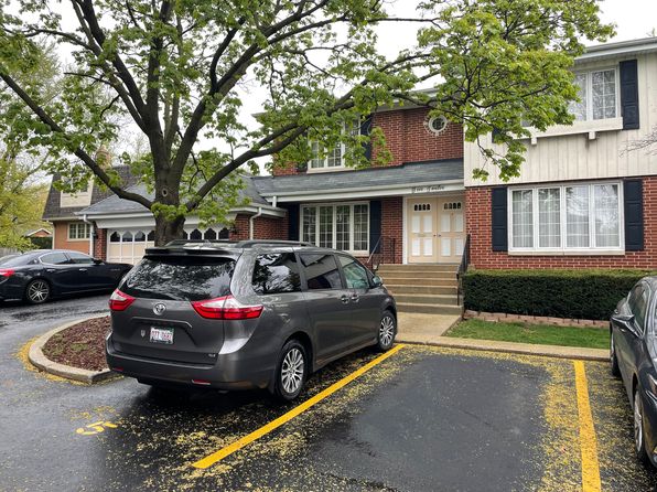 512 S La Grange Rd APT 3