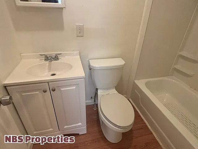 867 North Gallaher View Road Northwest - 201 — Photo 4