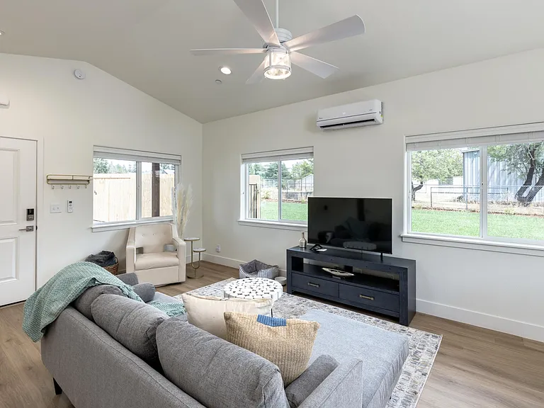 5810 Sawmill Rd — Photo 11