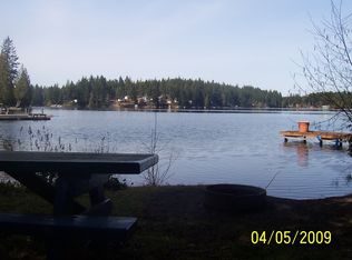 921 E Phillips Lake Loop Rd, Shelton, WA 98584
