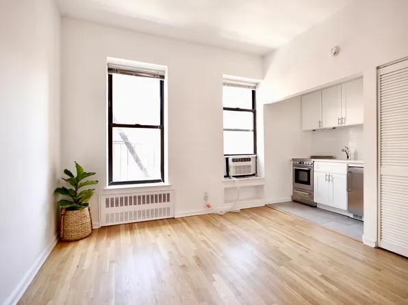 30 East 95th Street image 1 of 13