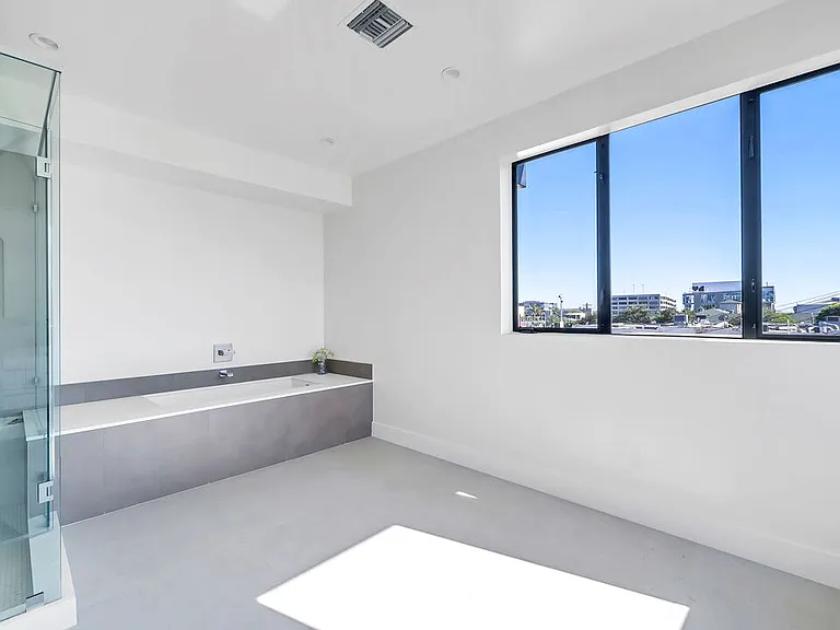 1123 N Formosa Ave #3 — Photo 23