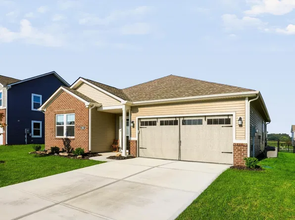 2152 Foothill Dr, Greenfield, IN 46140