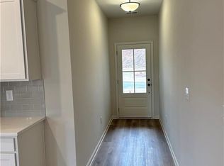350 Mountain Blvd S #13, Jasper, GA 30143