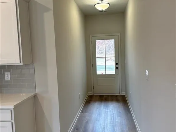 350 Mountain Blvd S #13, Jasper, GA 30143