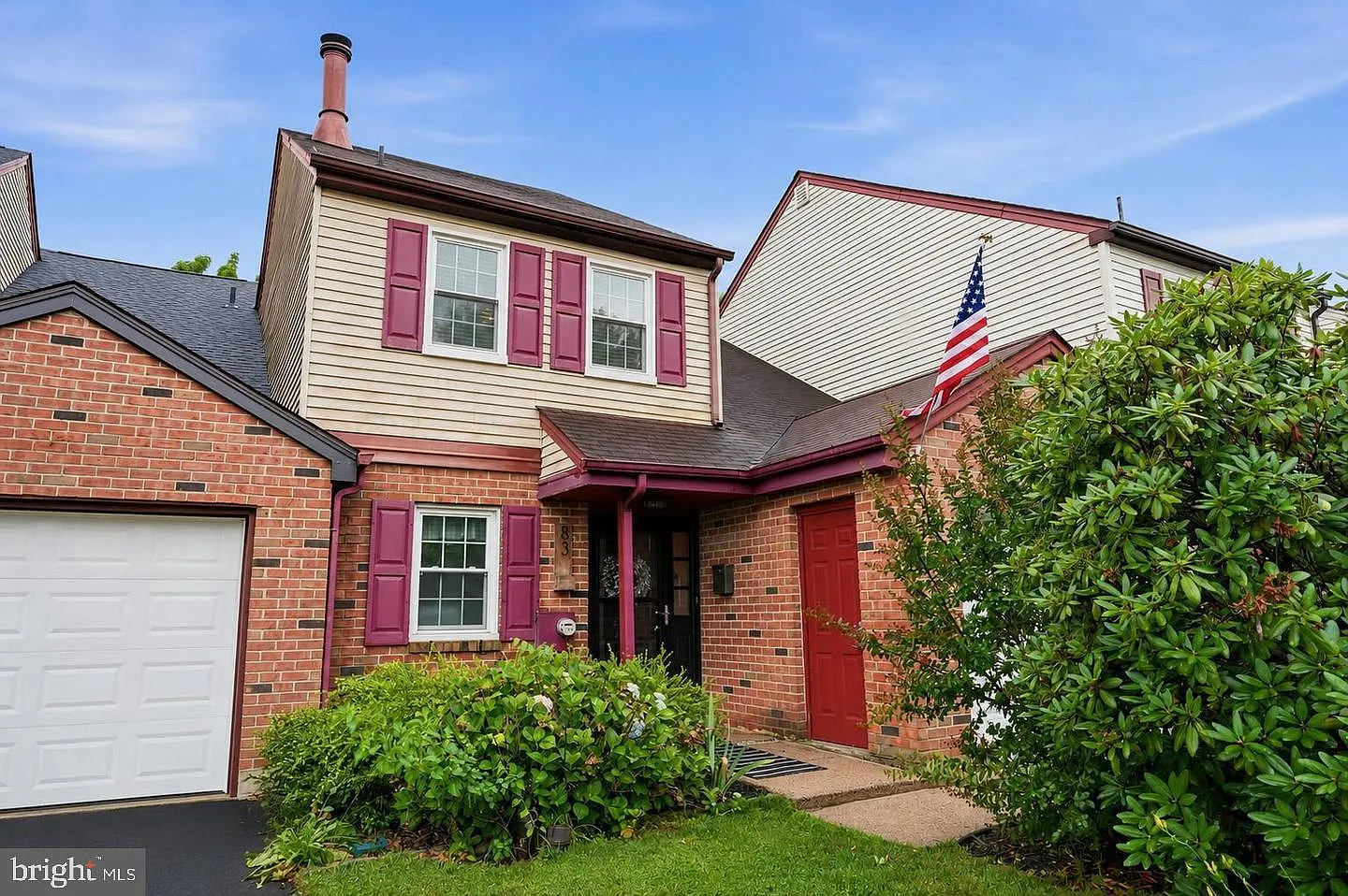 3 bed, 2.5 bath, 1786 sqft, $3,200 — Photo 1