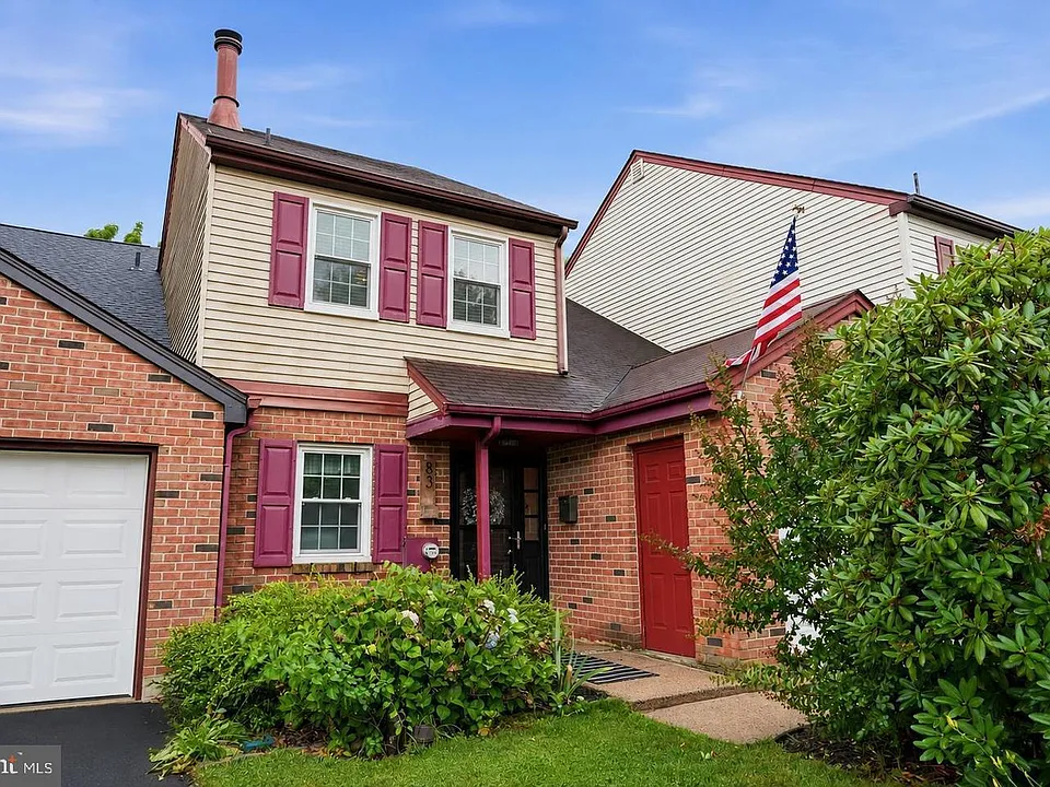 83 Andover Dr