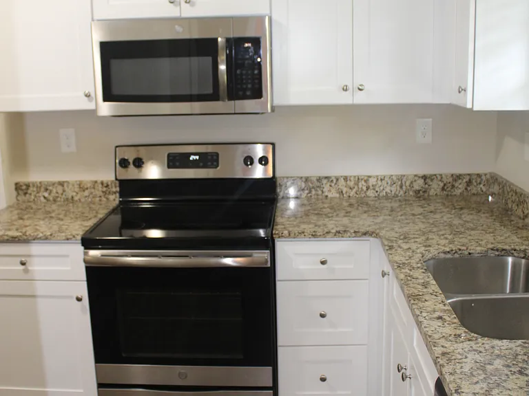 2311 Amber Way — Photo 7