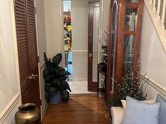 4th image of 2521 Pennington Dr