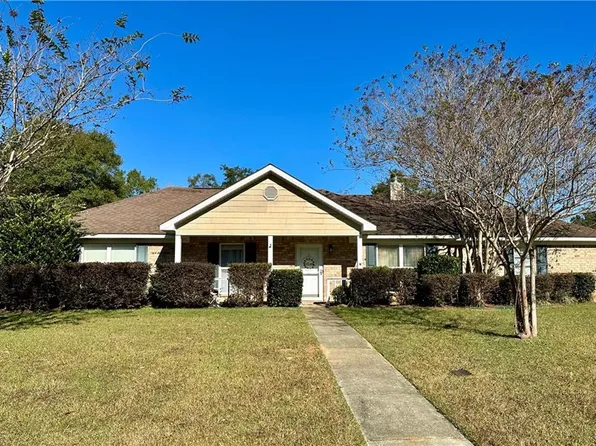 7335 School House Ln, Wilmer, AL 36587