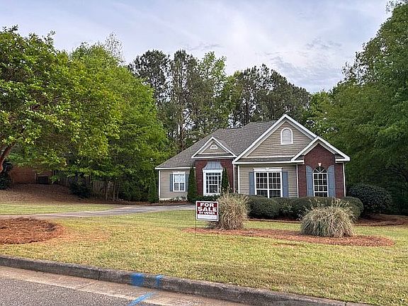 3rd image of 1673 Poplar Ridge Dr