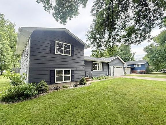 2nd image of 103 Northwood Dr