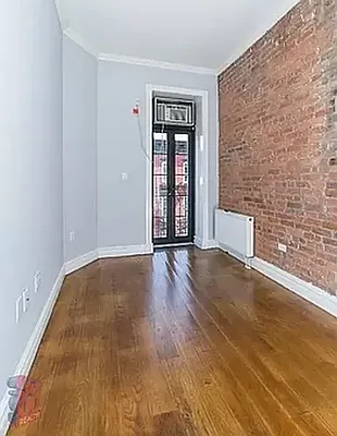 Rented by REAL New York | media 25