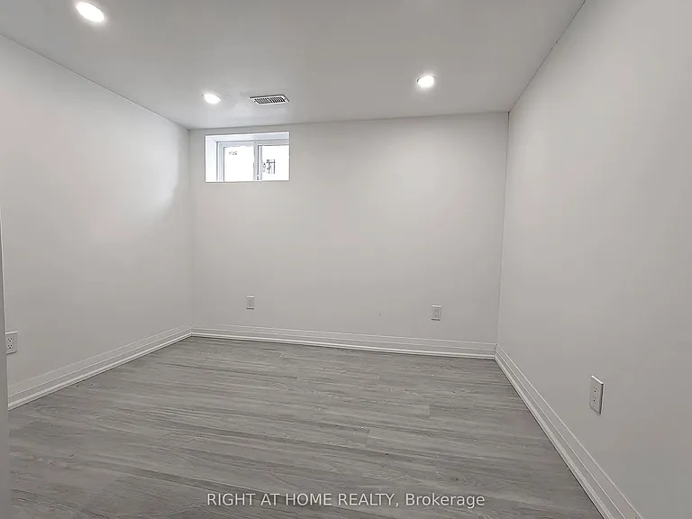 92 Cadillac Ave S #BASEMENT — Photo 10