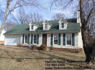 70 Weatheridge Dr, Jackson, TN 38305