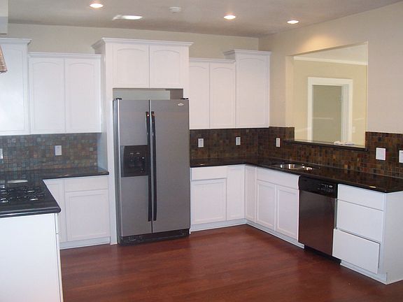 3rd image of 2307 W Kings Hwy