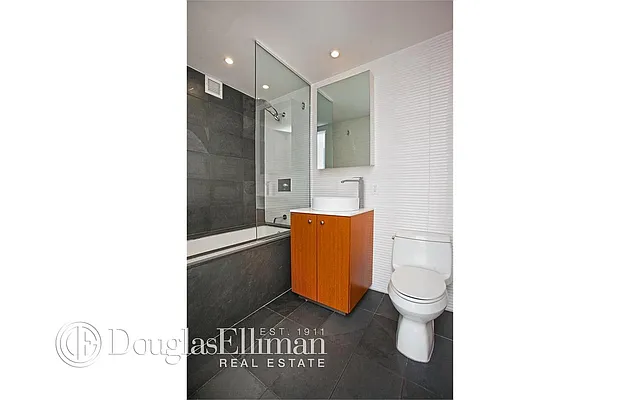 Rented by Douglas Elliman | media 31