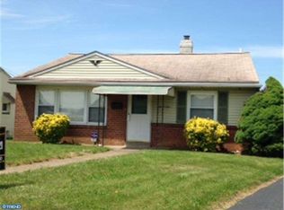 609 Glencroft Cir, Folcroft, PA 19032