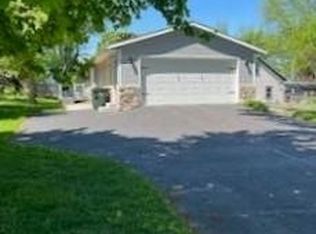 304 Eldred St, Mazomanie, WI 53560