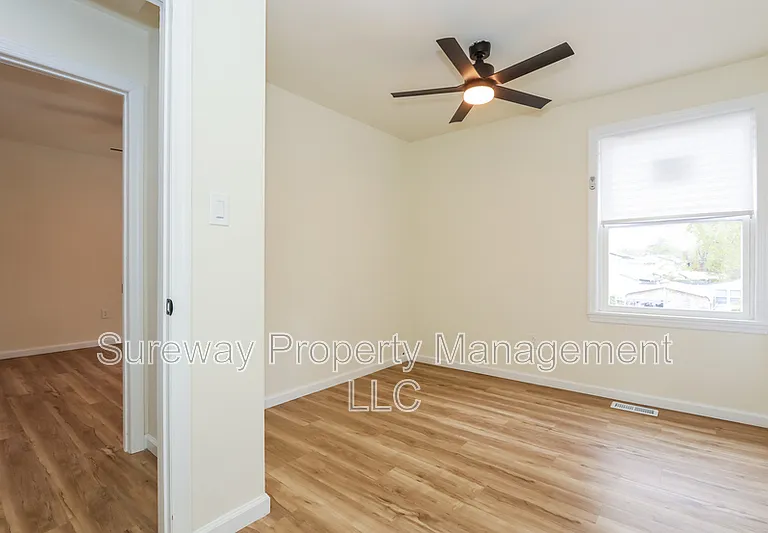 37 Berkshire Rd — Photo 11